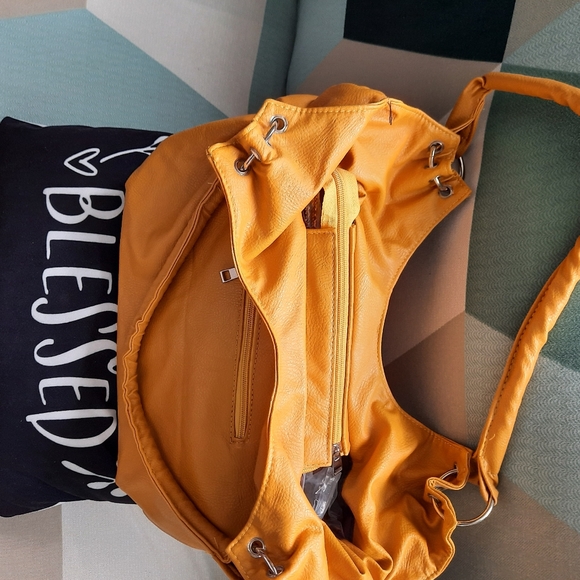 Mustard handbag - Picture 4 of 4